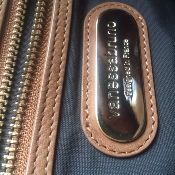 NEW*SUEDE*VANESSA BRUNO*SATCHEL - Picture 6 of 8